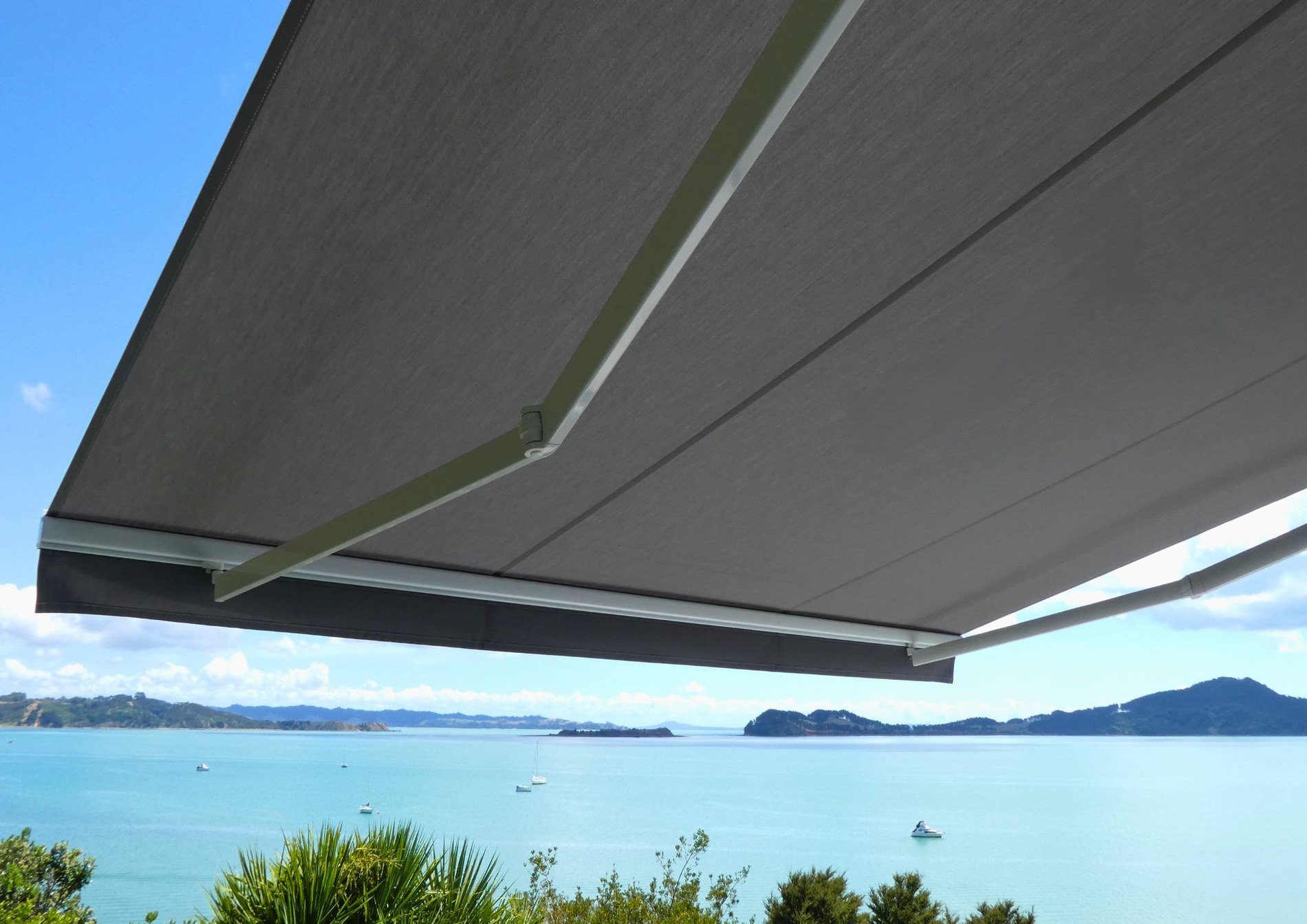 Ellipse Monobloc retractable awning